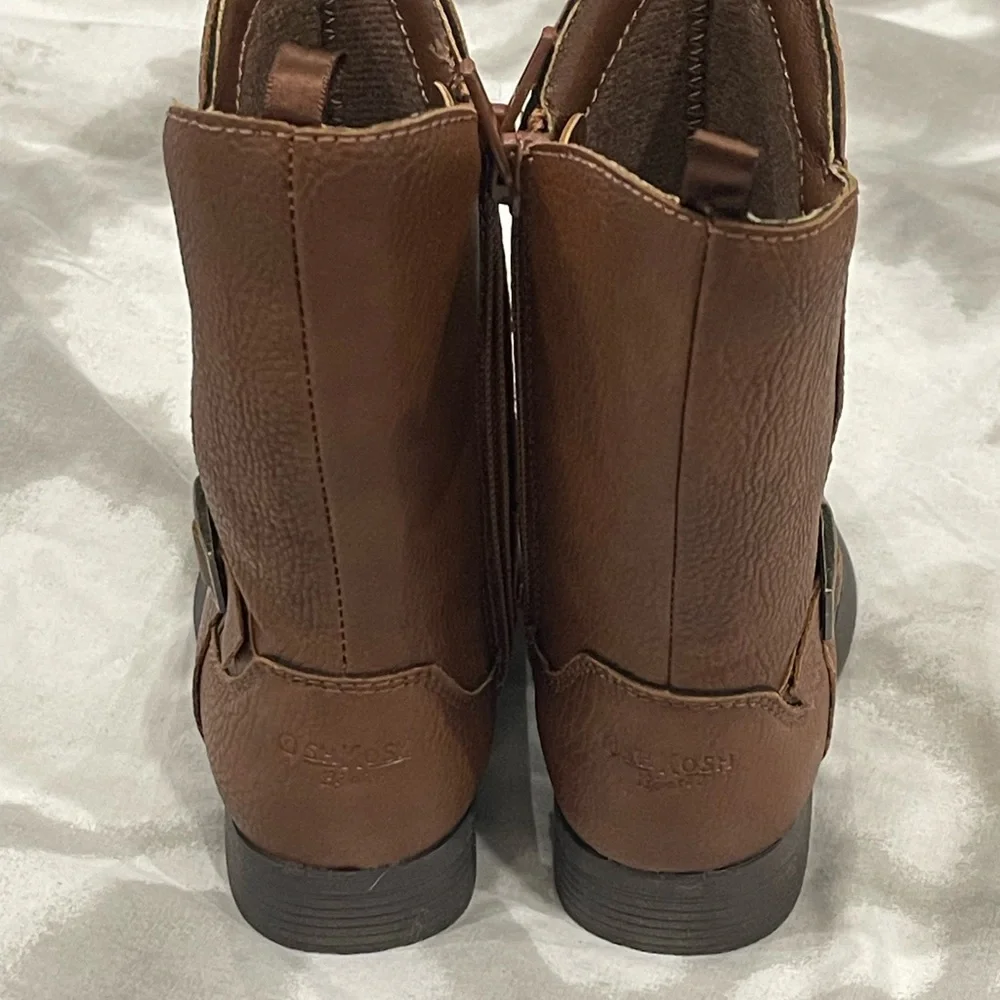 Oshkosh B’Gosh 5 Brown Boots with Buckle and‎ Side Zip